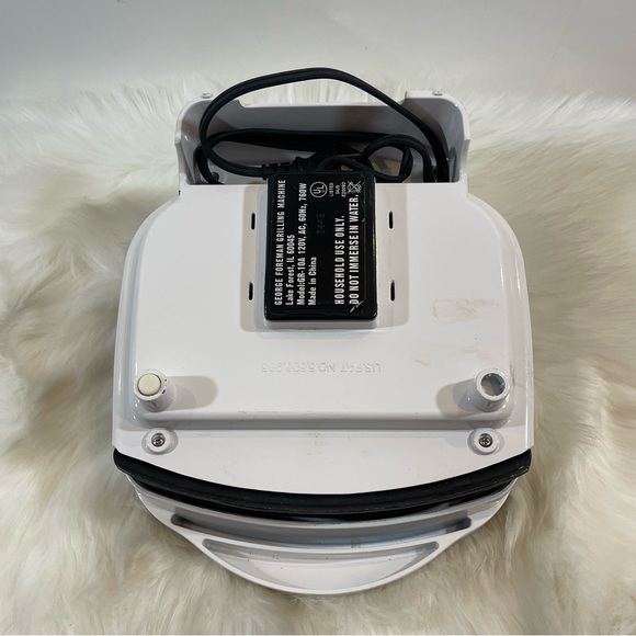 George Foreman Mini Grill - Picture 7 of 8